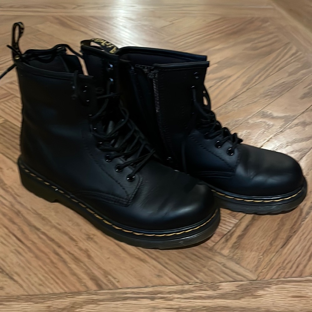 Dr. Martens Airwair newly worn!